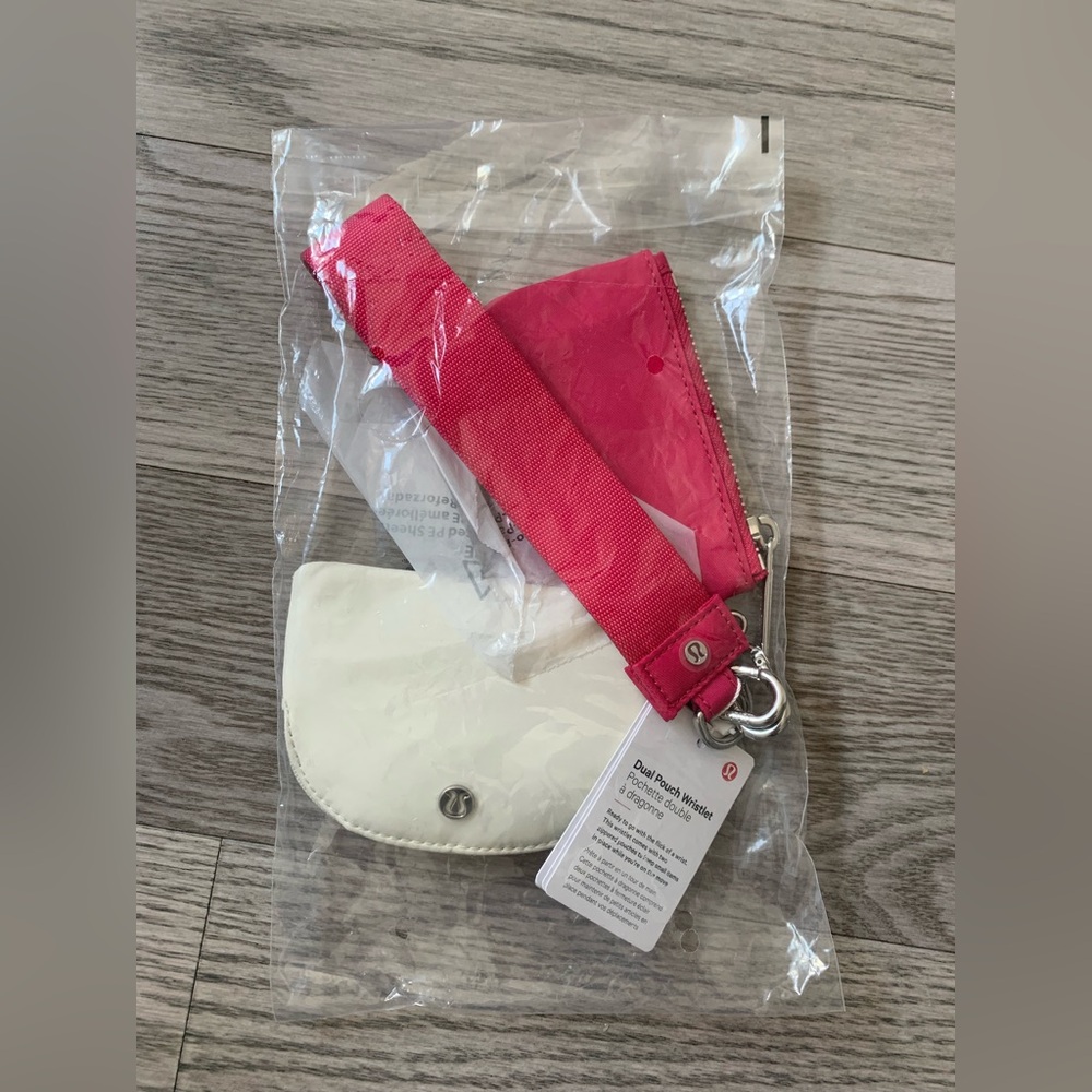 NWT Lululemon Passionate/Bone Dual Pouch pink Wristlet Keychain Wallet - Picture 5 of 7